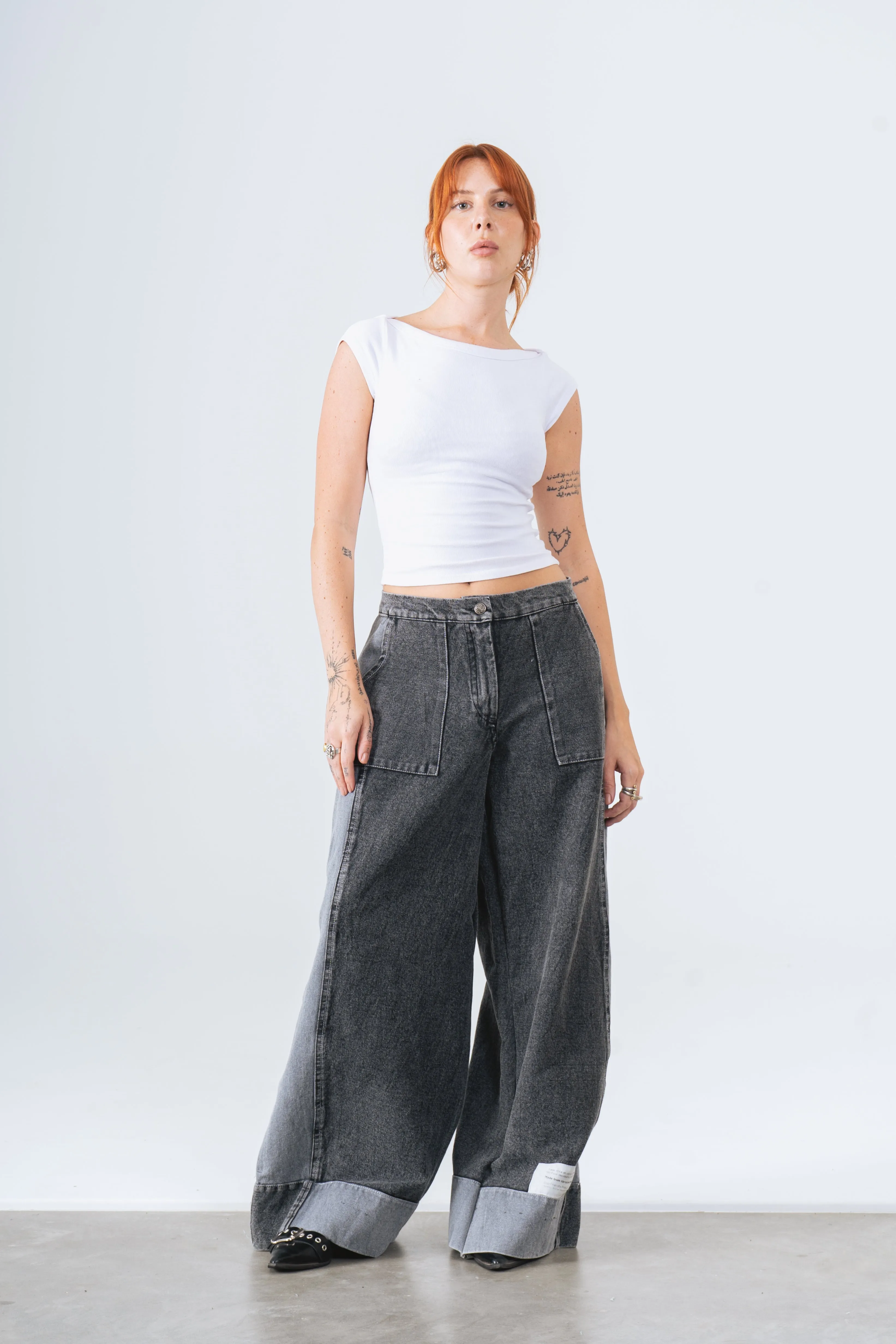 Baggy Jeans in Washed Black