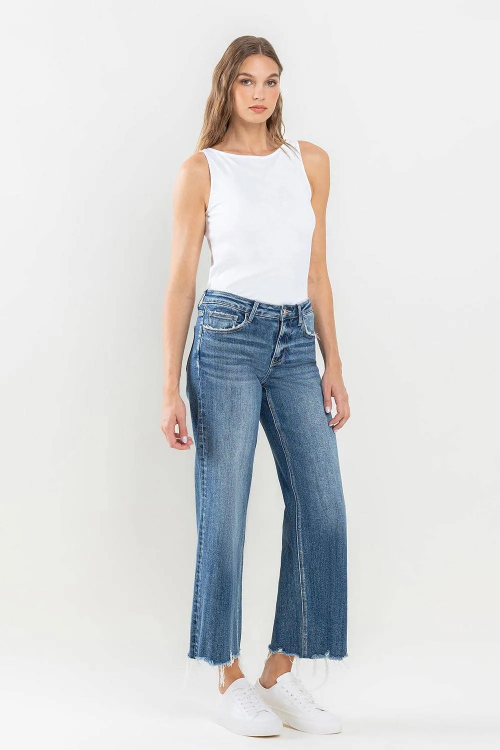 MID RISE FRAYED HEM CROP WIDE LEG JEANS
