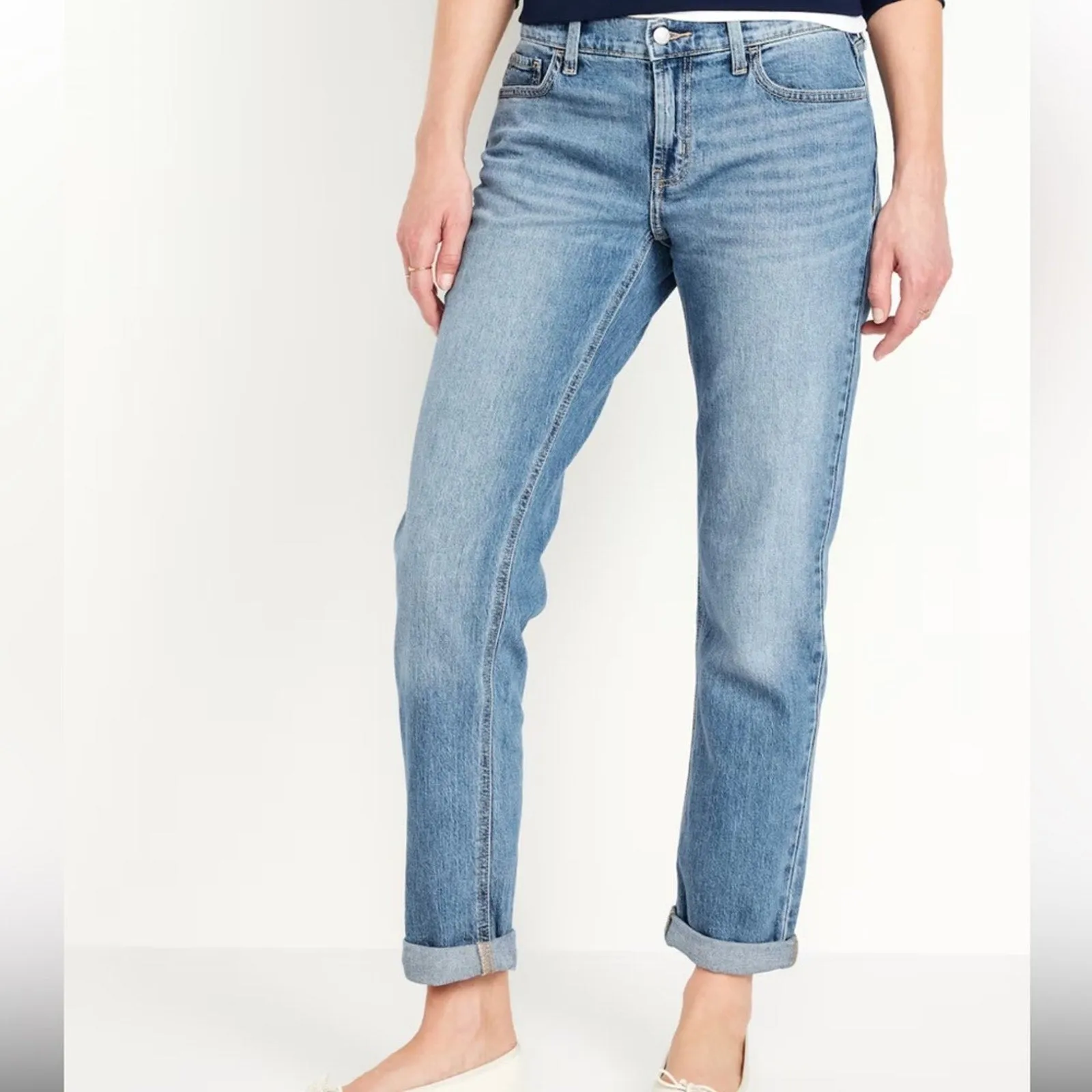 Old Navy Mid Rise Wow Boyfriend Jeans NWOT