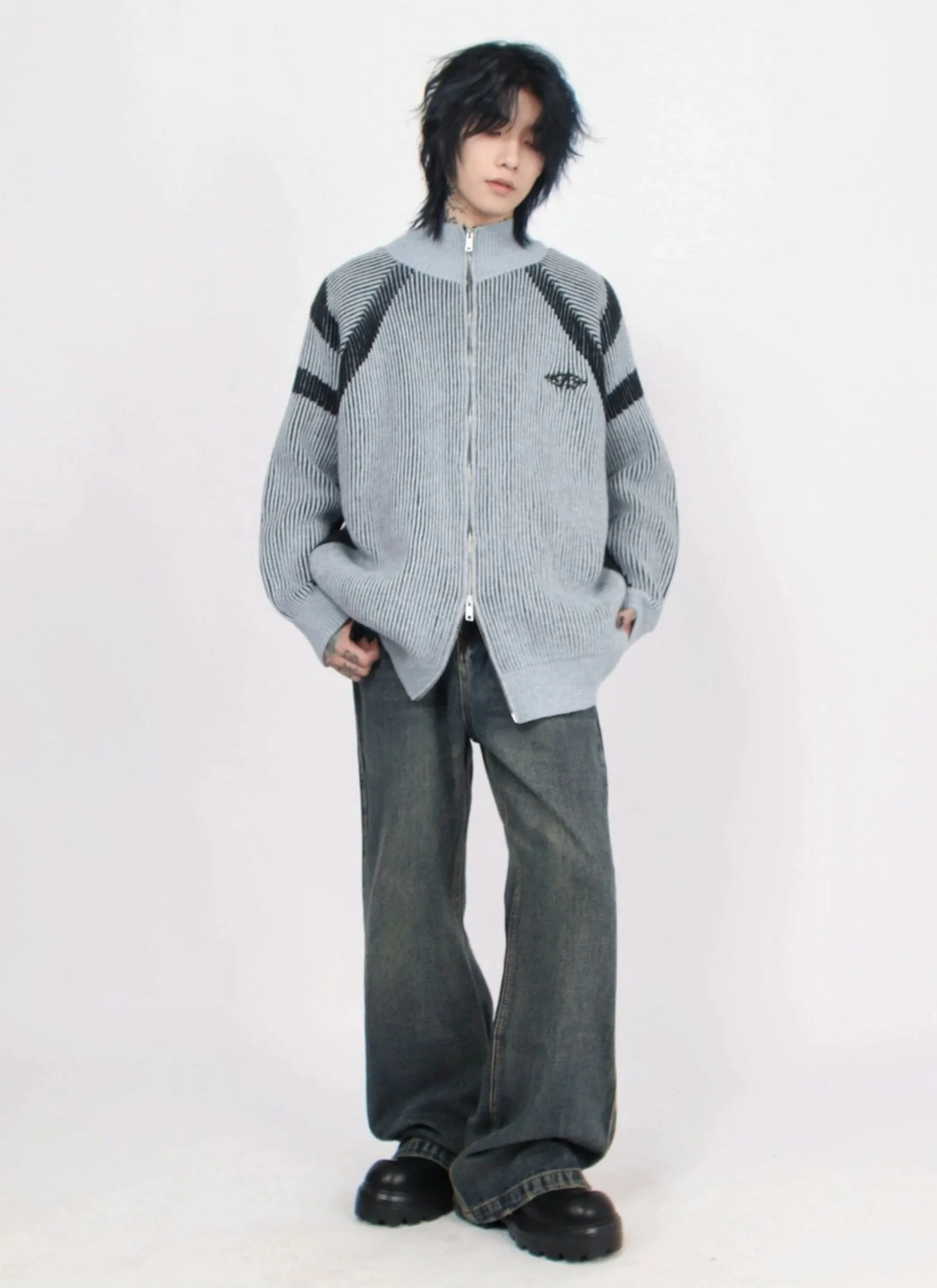 Ribbed High Collar Chevron-Pattern Zip-Up Jacket
