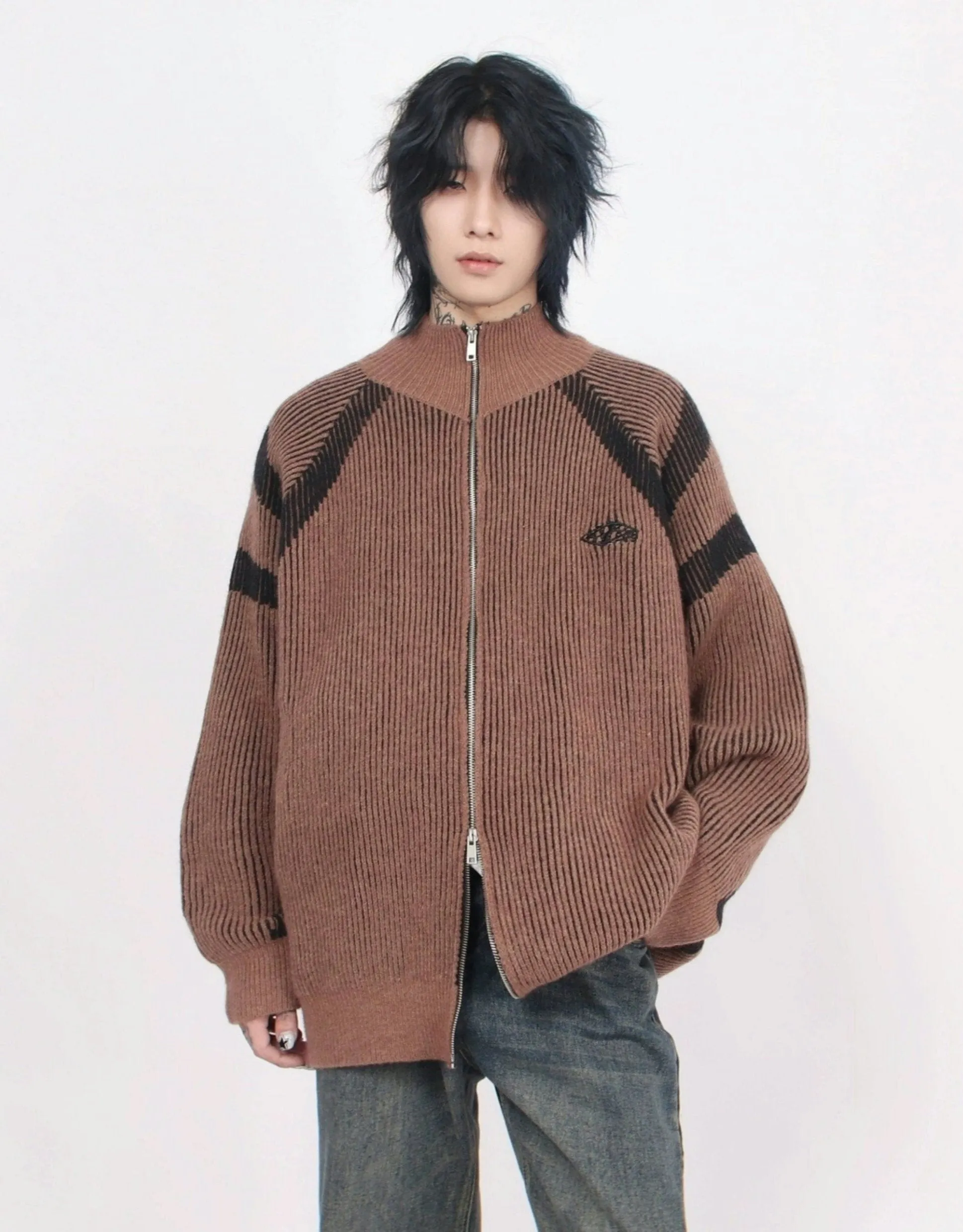 Ribbed High Collar Chevron-Pattern Zip-Up Jacket