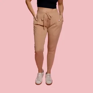 SOLID PLEATED FRONT JOGGER