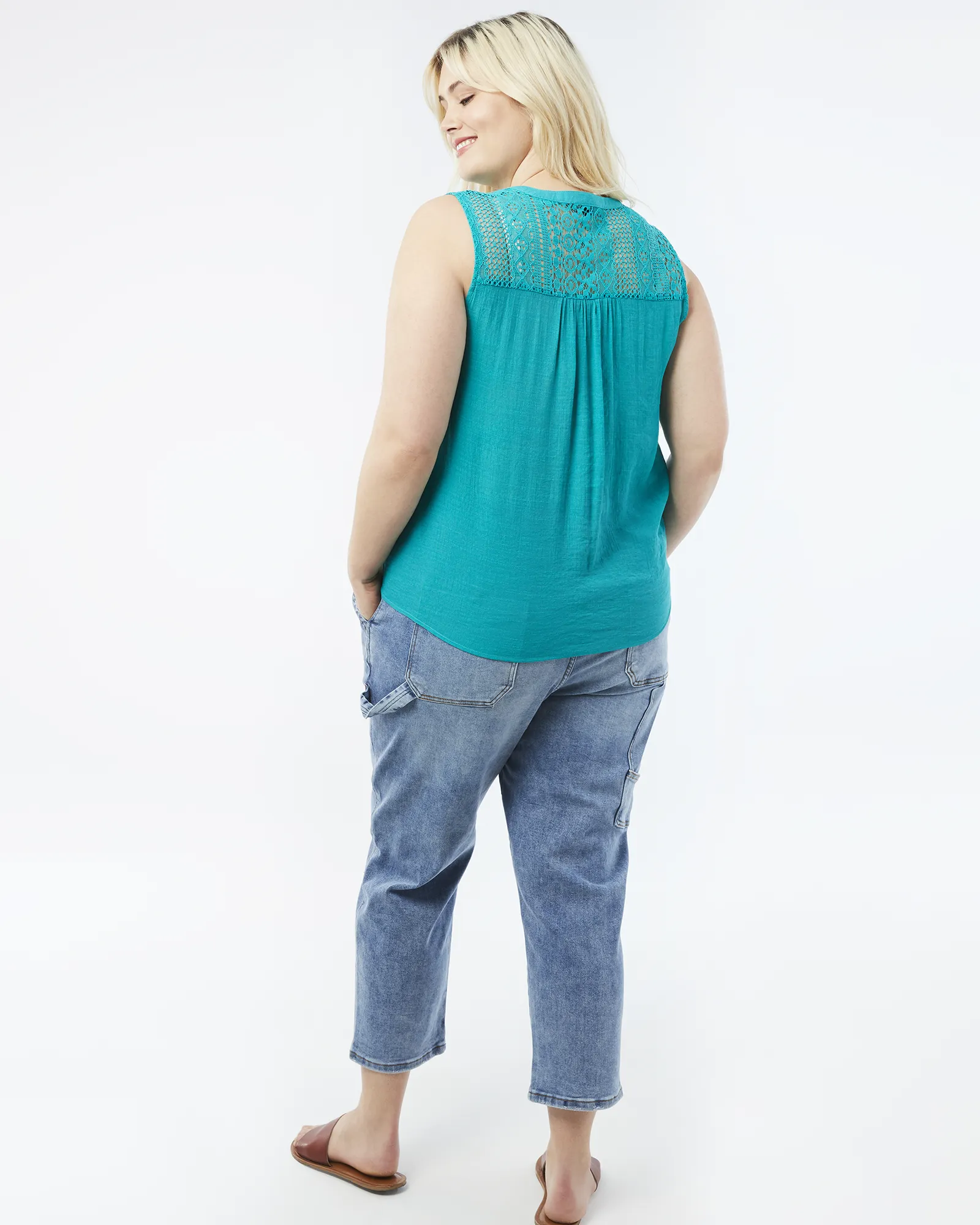 Stefani Cropped Carpenter Jean | Light Wash