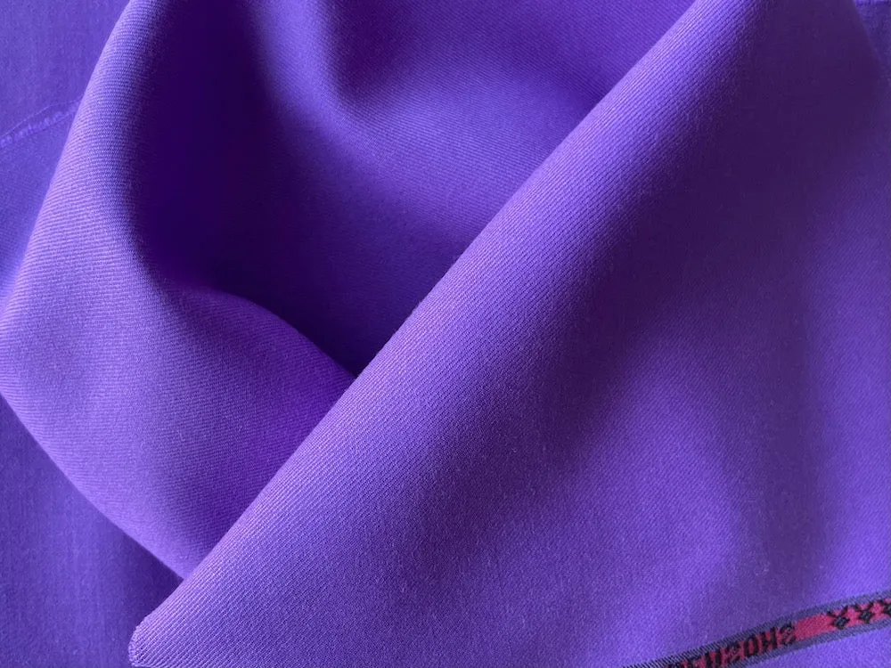 Vivid Orchid Selvedged 150s Wool Suiting  (Made in Italy)